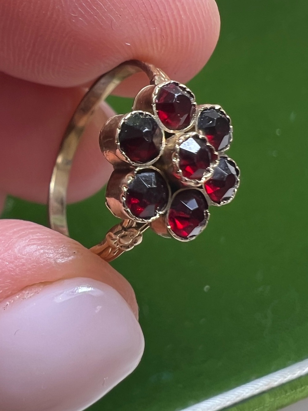 Vintage 10k Gold Garnet Flower Cluster Ring